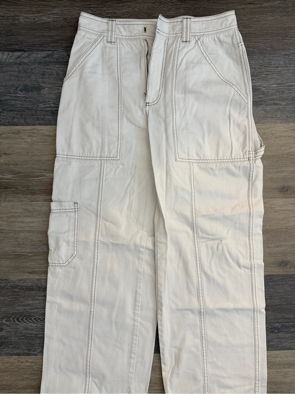 Aritzia Sunday Best Cargo Pants - White with Neutral Tan Stitching